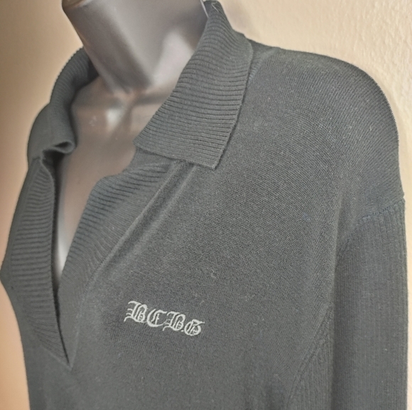 BCBGMaxAzria Black V-Neck Sweater - Picture 4 of 11